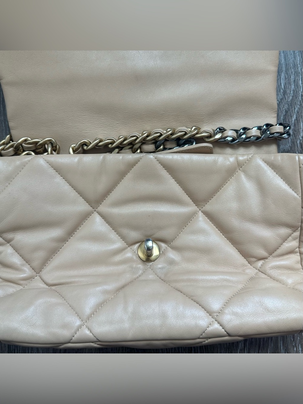 Chanel 19 Flap Bag Large Lambskin Quilted Leather Beige Gold Silver Strap CC - Picture 5 of 11